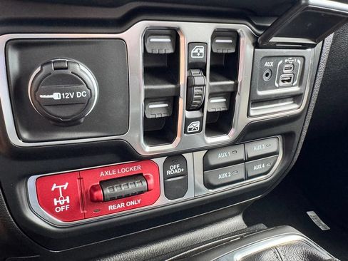 New 2026 Jeep Gladiator Mojave w/ Safety Group AWD/4WD image 20