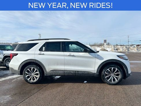 New 2026 Ford Explorer ST-Line image 6