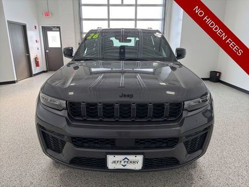 New 2026 Jeep Grand Cherokee Altitude AWD/4WD image 7