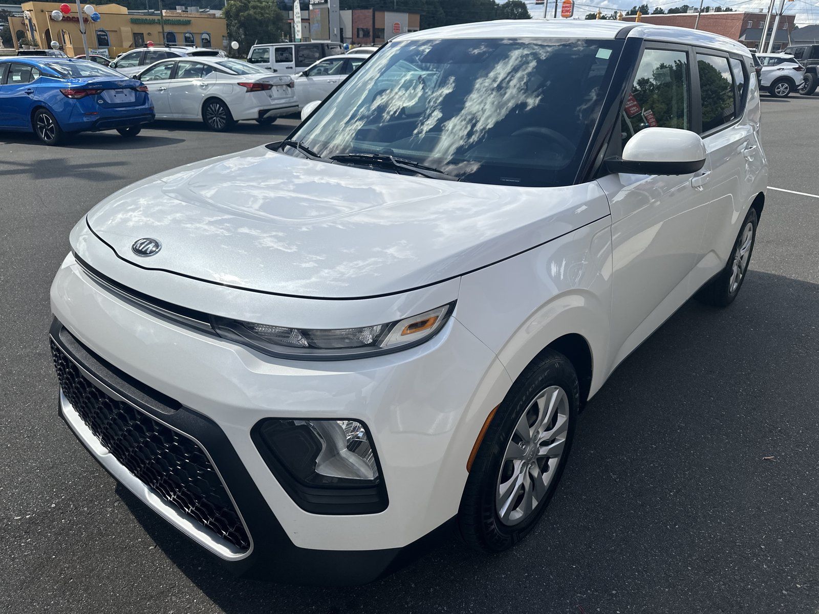 Used 2021 Kia Soul LX FWD image 4