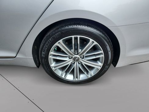 Used 2019 Genesis G80 3.8 AWD/4WD image 14