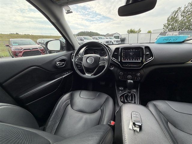 Used 2019 Jeep Cherokee Limited AWD/4WD image 13