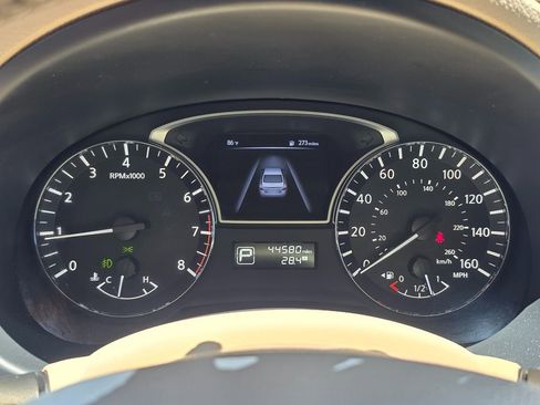 Used 2015 Nissan Altima 2.5 SV FWD image 27