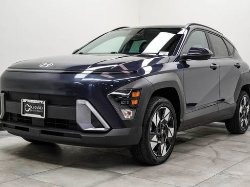 Used 2024 Hyundai Kona SEL AWD/4WD image 7