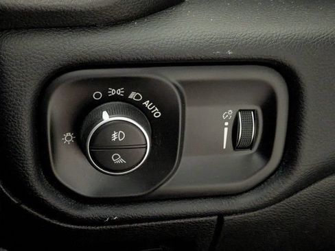 Used 2021 RAM 1500 Big Horn AWD/4WD image 23