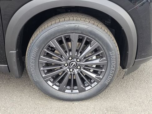 New 2026 Nissan Pathfinder SL w/ SL Premium Package AWD/4WD image 43