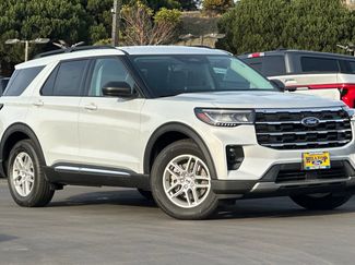 New 2025 Ford Explorer Active w/ Active Comfort Package video 2