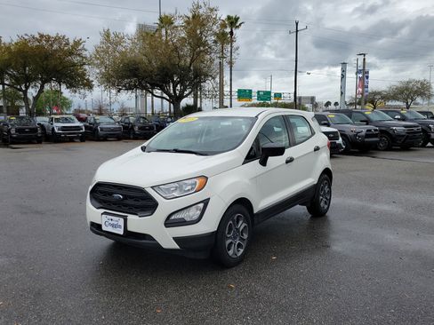 Used 2018 Ford EcoSport S image 1