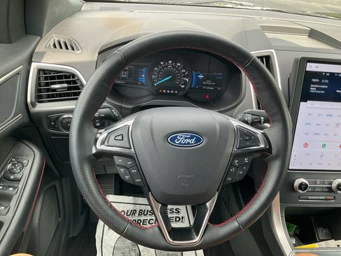 Certified 2024 Ford Edge ST-Line AWD/4WD image 23
