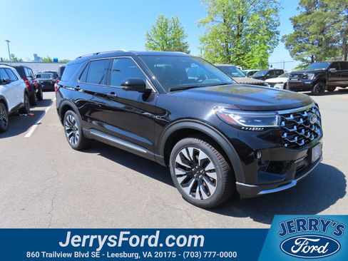 New 2026 Ford Explorer Platinum AWD/4WD image 1