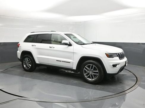 Used 2017 Jeep Grand Cherokee Limited w/ Luxury Group II image 26