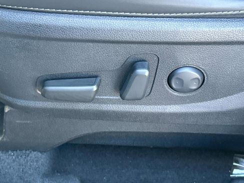 New 2025 Kia Telluride S image 24