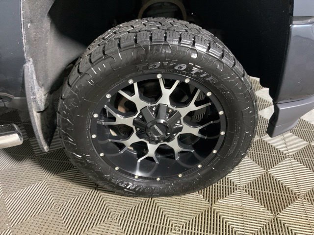 Used 2018 Chevrolet Silverado 1500 LT w/ All Star Edition AWD/4WD image 32