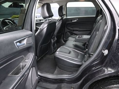 Used 2022 Ford Edge Titanium w/ Equipment Group 301A AWD/4WD image 27