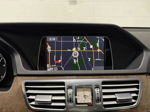 Used 2014 Mercedes-Benz E 350 4MATIC Sedan image 26