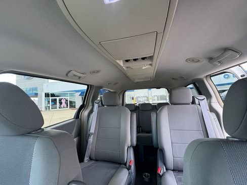 Used 2008 Dodge Grand Caravan SXT image 23