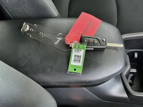 Certified 2025 Toyota RAV4 LE FWD image 32