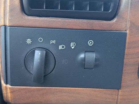 Used 2006 Ford F350 Lariat AWD/4WD image 11