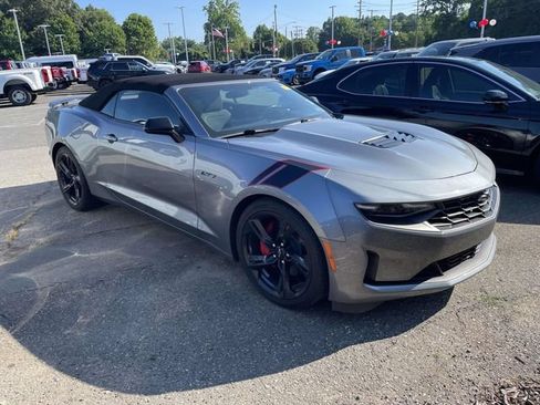 Used 2022 Chevrolet Camaro LT RWD image 1