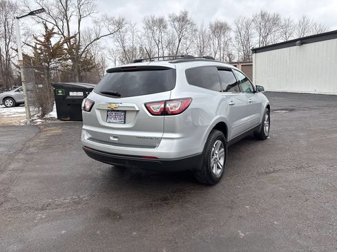 Used 2015 Chevrolet Traverse LT image 5