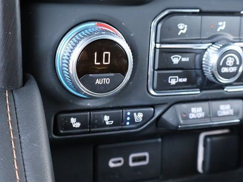 Certified 2022 GMC Yukon AT4 w/ Technology Package image 31