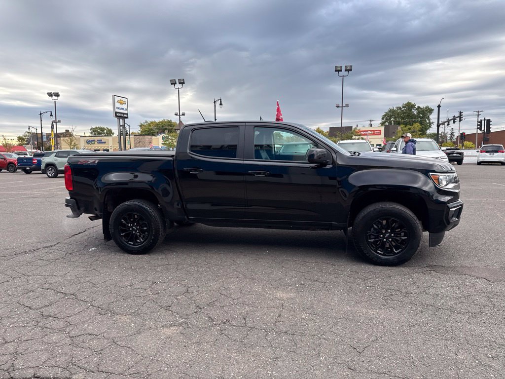 Used 2022 Chevrolet Colorado Z71 w/ Trail Boss Package AWD/4WD image 9