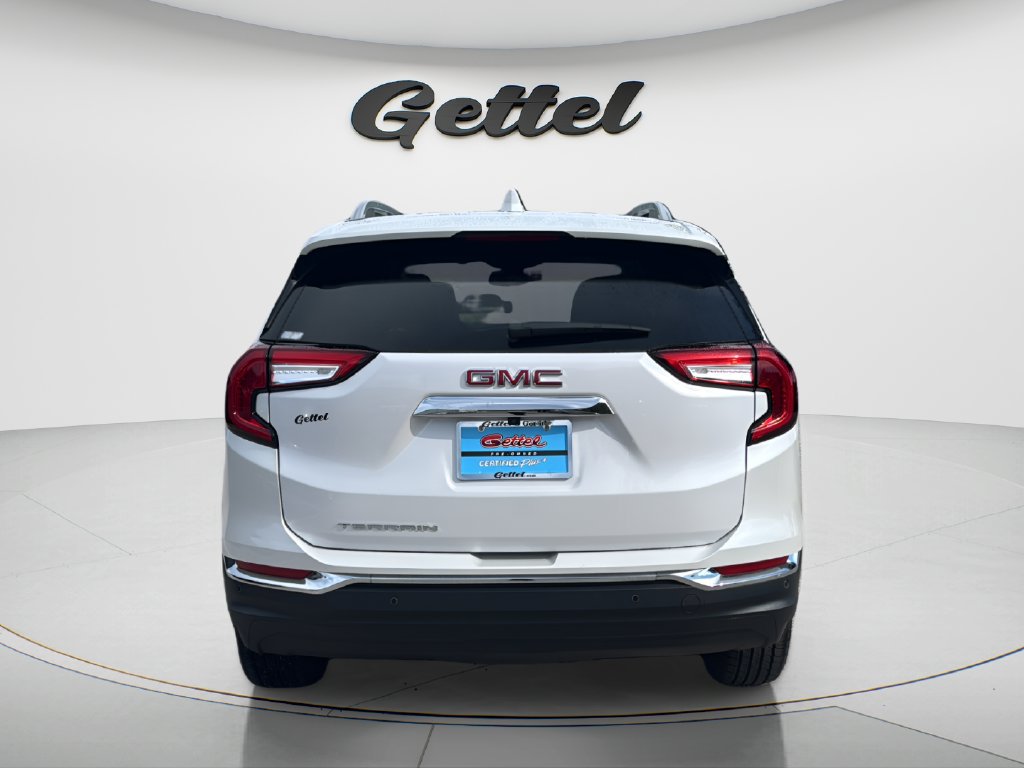 Used 2024 GMC Terrain SLT w/ Tech Package FWD image 6