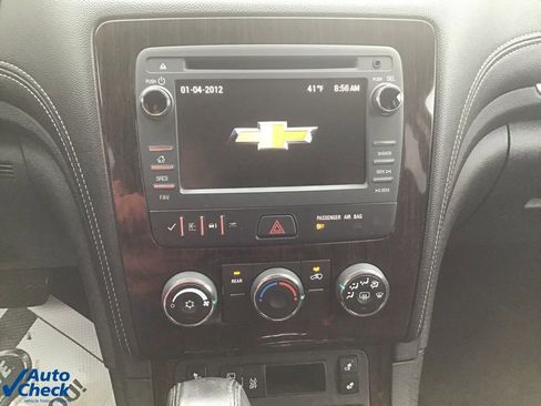 Used 2017 Chevrolet Traverse LT image 42