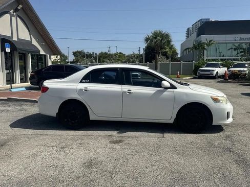 Used 2011 Toyota Corolla LE FWD image 6