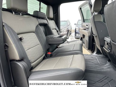 Used 2024 Chevrolet Silverado 2500 ZR2 w/ Technology Package image 21