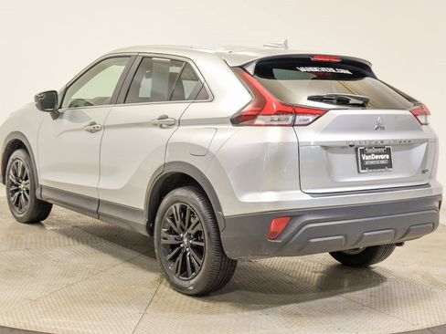 Used 2024 Mitsubishi Eclipse Cross LE image 11