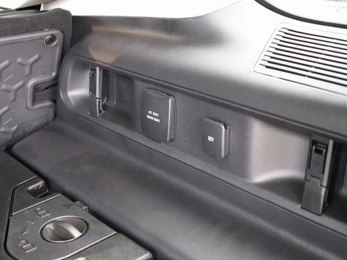 New 2025 Ford Bronco Sport Outer Banks w/ Sasquatch Outer Banks Package AWD/4WD image 11