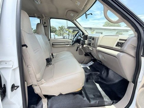 Used 2002 Ford F350 XL RWD image 17