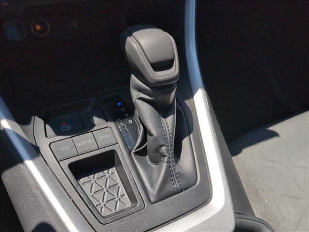 Used 2023 Toyota RAV4 XLE FWD image 17