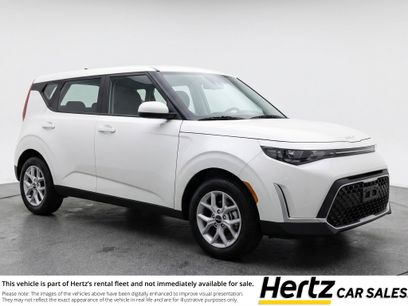 Used 2025 Kia Soul LX w/ LX Technology Package