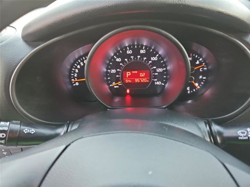 Used 2019 Kia Soul image 19