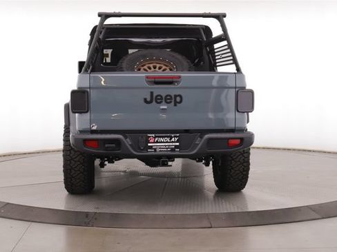 Used 2024 Jeep Gladiator Sport AWD/4WD image 11