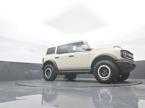 New 2026 Ford Bronco Outer Banks w/ Sasquatch Package AWD/4WD image 32