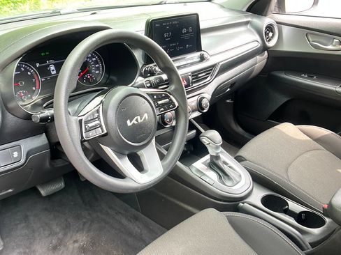Used 2023 Kia Forte LXS FWD image 10