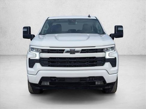 Used 2024 Chevrolet Silverado 1500 RST w/ Z71 Off-Road Package AWD/4WD image 2