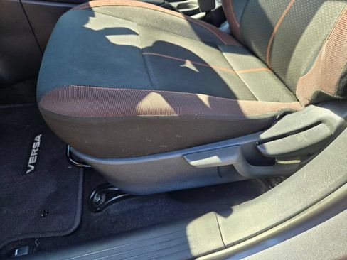 Used 2020 Nissan Versa SR FWD image 19