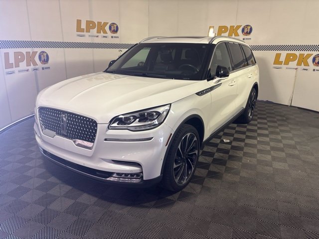 Used 2020 Lincoln Aviator Reserve w/ Equipment Group 202A AWD/4WD image 8