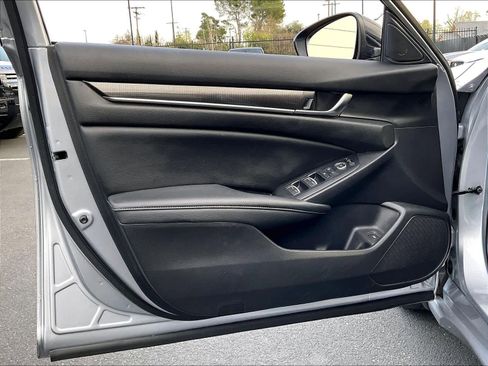 Used 2022 Honda Accord Sport image 25