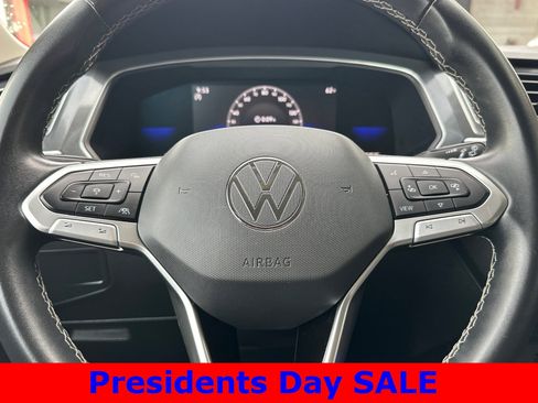 Used 2022 Volkswagen Tiguan SE image 25