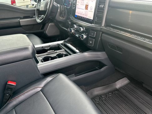 Used 2024 Ford F350 Lariat w/ Sport Appearance Package image 16