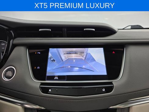 Used 2023 Cadillac XT5 Premium Luxury image 22