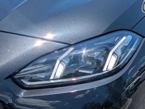Used 2025 BMW 228i xDrive AWD/4WD image 9
