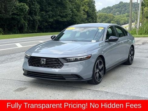 Used 2025 Honda Accord Sport image 8