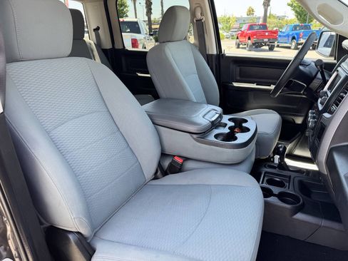 Used 2018 RAM 2500 Tradesman w/ Chrome Appearance Group AWD/4WD image 13