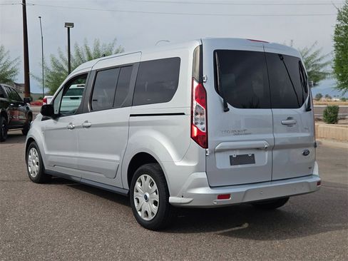Used 2022 Ford Transit Connect XLT image 6